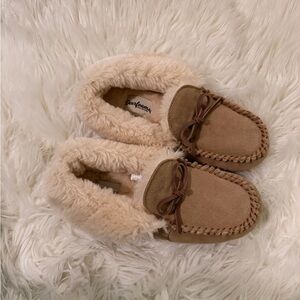 Dearfoams  Brown Moccasins with Cream Lining